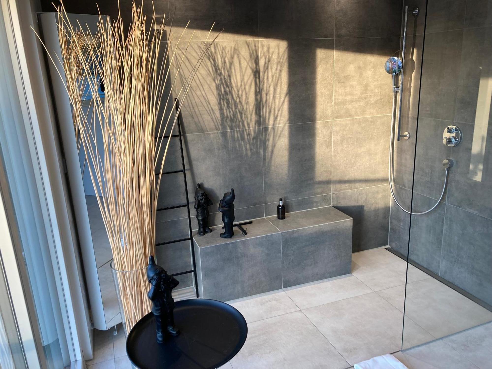 Апартаменти Neues Penthouse-Loft Mit Konuskarte Fuer Gratis Oepnv Ehrenkirchen Екстер'єр фото