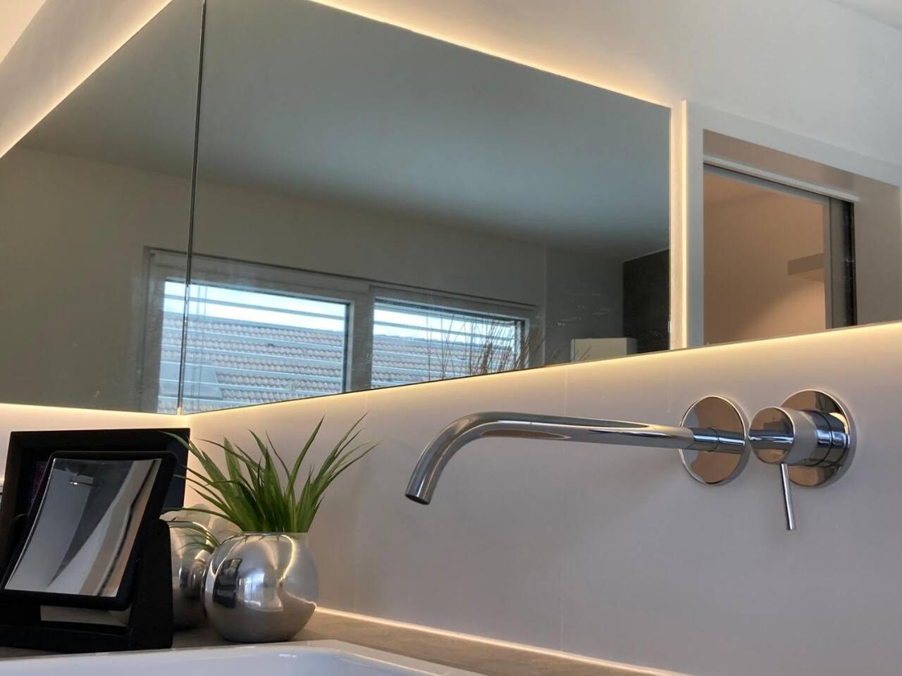 Апартаменти Neues Penthouse-Loft Mit Konuskarte Fuer Gratis Oepnv Ehrenkirchen Екстер'єр фото